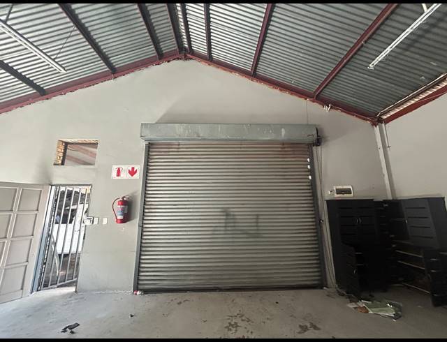 125M² WAREHOUSE TO LET IN DELAREY
